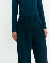 Load image into Gallery viewer, Pantalón wide leg tiro bajo navy Pat
