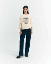 Cargar imagen en el visor de la galería, Sudadera cloud sheep Bonnie
