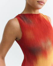 Load image into Gallery viewer, Top plisado rojo flowers Dora
