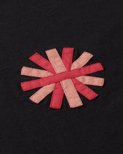 Load image into Gallery viewer, Camiseta patched sunny Lucia
