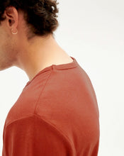 Load image into Gallery viewer, Clay Red Hemp T-SHIRT
