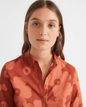 Load image into Gallery viewer, BIG FLOWERS TEJA CHAMOMILE BLOUSE - lacontra

